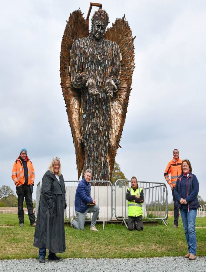 knife angel and hereford team-P