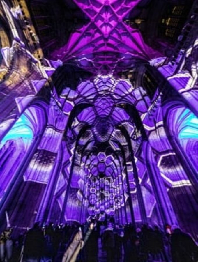 Carlisle-Luxmuralis-at-Winchester-Cathedral-Science-son-et-lumiere-cathedral-art-2022_43-(Peter-Walker)-P